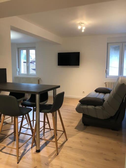 Appartement Moderne & Lumineux 40M2 Centre Luxeuil Екстер'єр фото